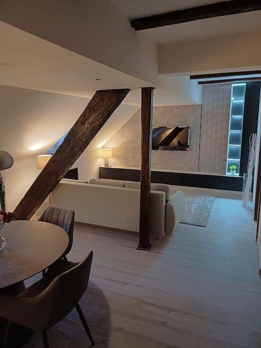 Apartman Ena Radiceva Zagreb Exteriör bild